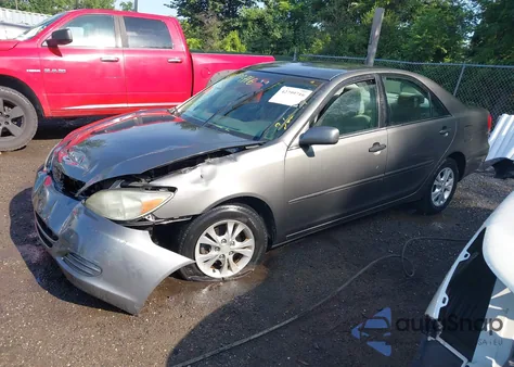 2004 Toyota Camry Le V6 from USA, damaged, VIN 4T1BF30KX4U570740